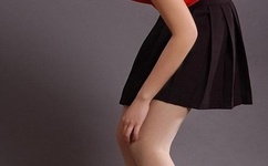 在逃生游戏里挨C